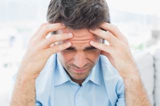 Individuals who participated in the intervention were more likely to have a >50% reduction in monthly headaches and a decrease in symptomatic drug consumption. Individuals who participated in the intervention were more likely to have a >50% reduction in monthly headaches and a decrease in symptomatic drug consumption.