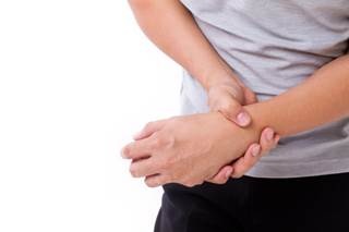 For patients with knee OA, CS is associated with additional benefits in terms of CVL compared with celecoxib. For patients with knee OA, CS is associated with additional benefits in terms of CVL compared with celecoxib.