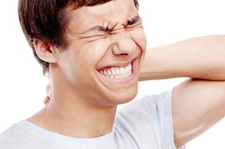 The prevalence of neck pain has been reported to be increasing among adolescents, but how this pain might affect head posture and endurance of the neck muscles in this age group has received little at The prevalence of neck pain has been reported to be increasing among adolescents, but how this pain might affect head posture and endurance of the neck muscles in this age group has received little at