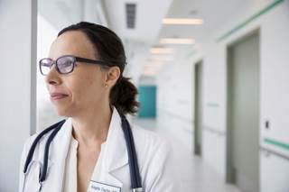 Female physicians in dual-physician couples have lower incomes and work fewer hours outside the home than female physicians in single-physician couples. Female physicians in dual-physician couples have lower incomes and work fewer hours outside the home than female physicians in single-physician couples.