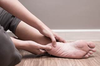 While chronic plantar heel pain is often attributed to thickened local fascia, it may also reflect changes in central pain processing. While chronic plantar heel pain is often attributed to thickened local fascia, it may also reflect changes in central pain processing.